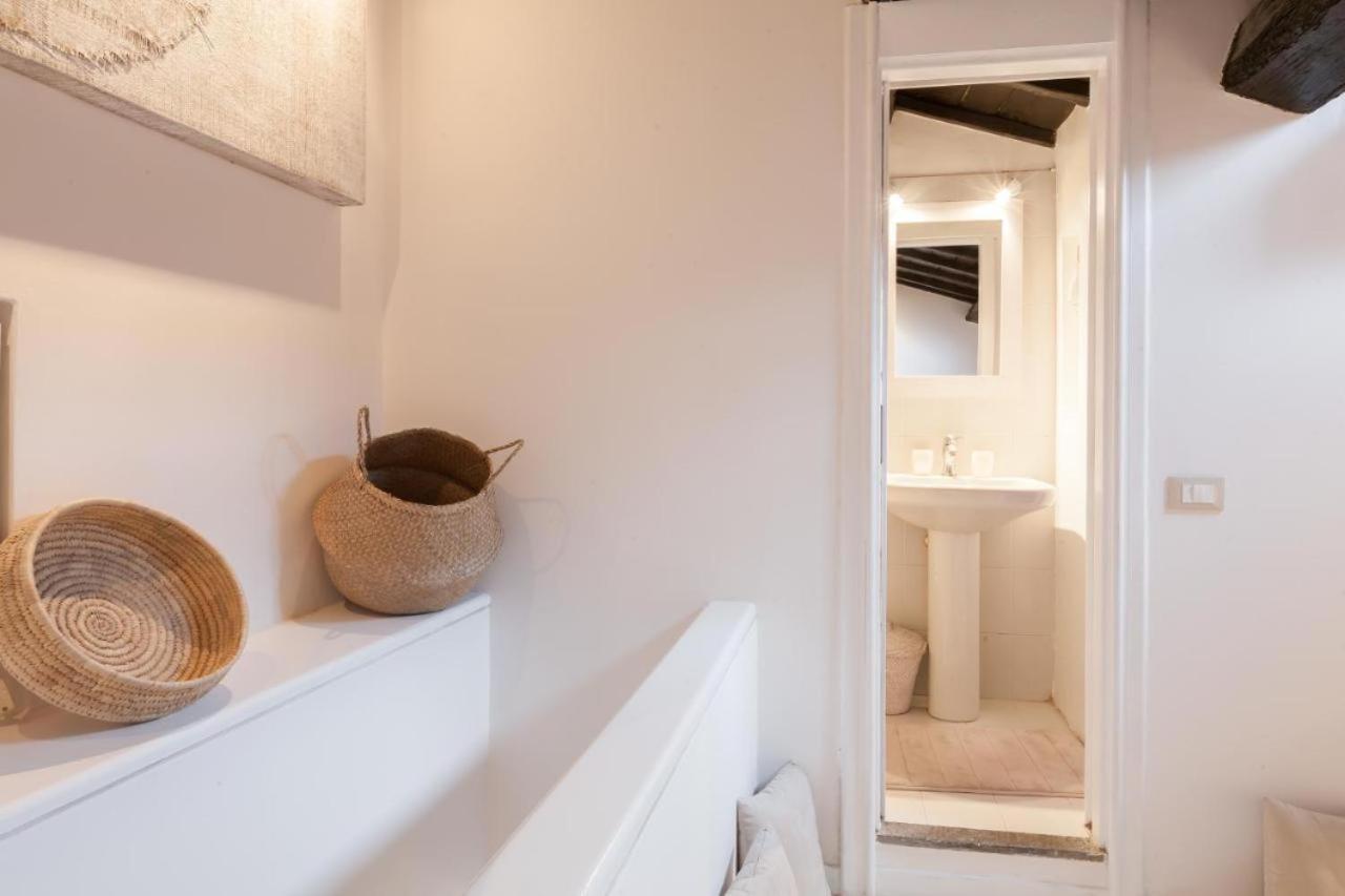 Piazza Navona White Penthouse Appartement Rome